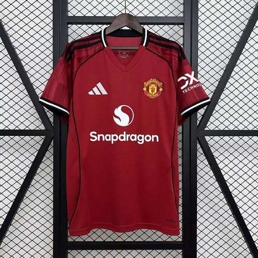 Manchester United 2025/26 – Home – Fan – Man